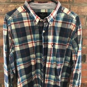 XL American Eagle causal button up. Checkered